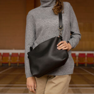 TOKS VISOKS ROBIN Large must nahast igapäevakott