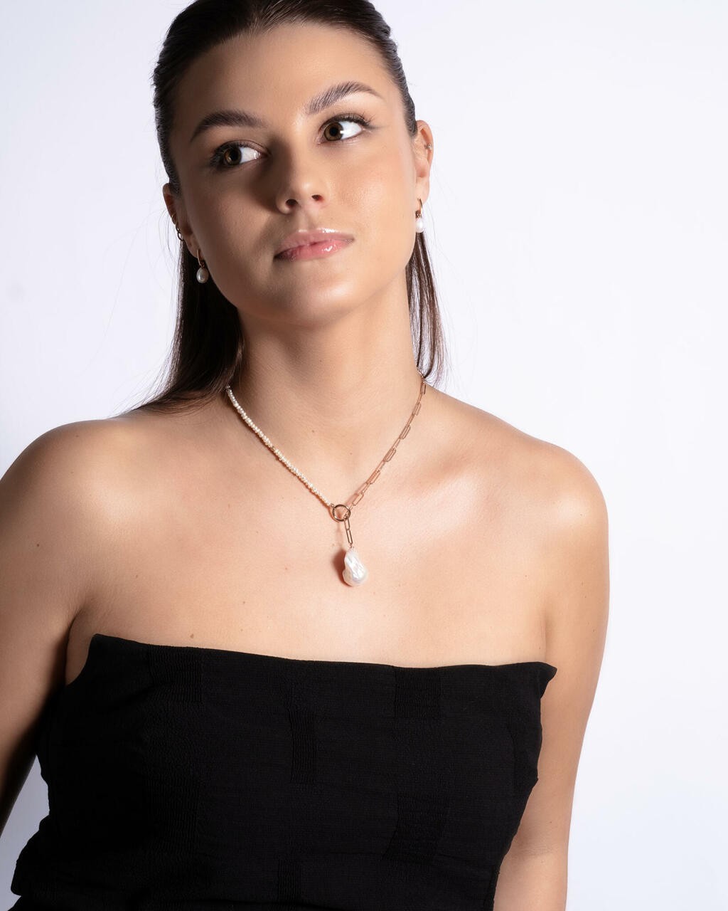 Mother Pearl Choker kaelakee
