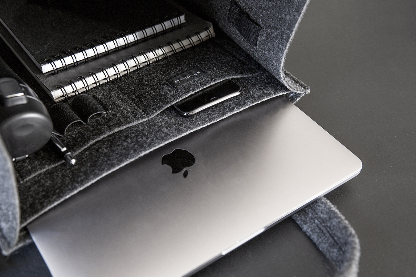 Nordhale Holm kontorikott - must - Image 4