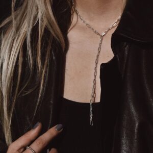 Paper Clip Y-kaelakee hõbedast – reguleeritav ja mitmel moel kantav ehe